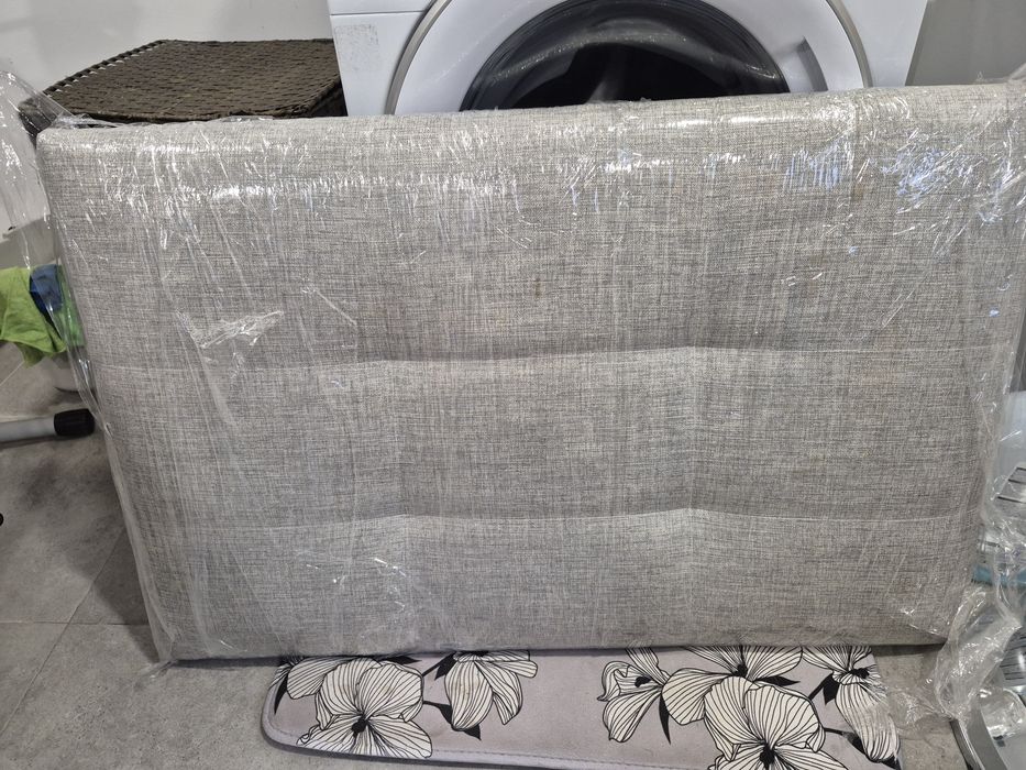 Cabeceira de cama em tecido