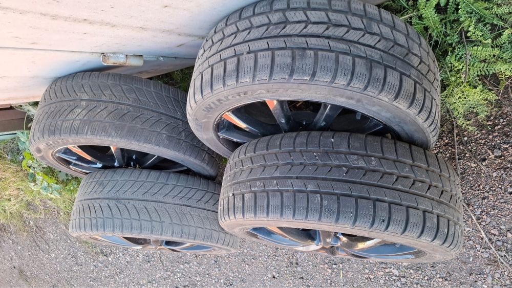Зимові шини 225/45/17 на дисках 5/110