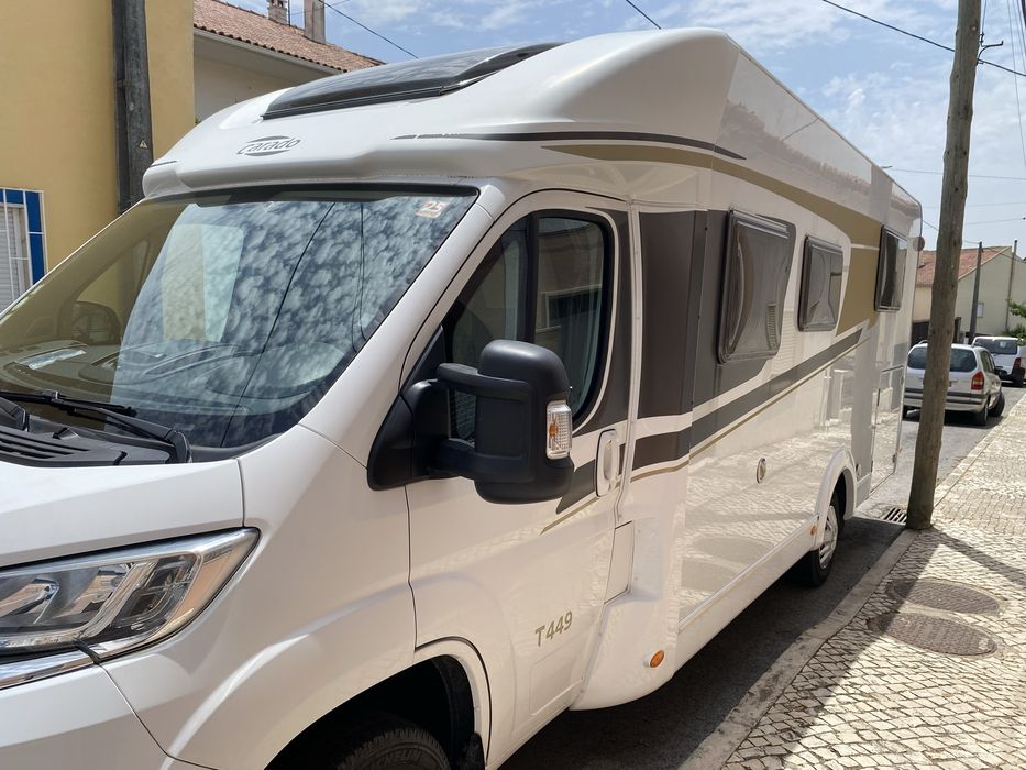 Vendo autocaravana CARADO cama central