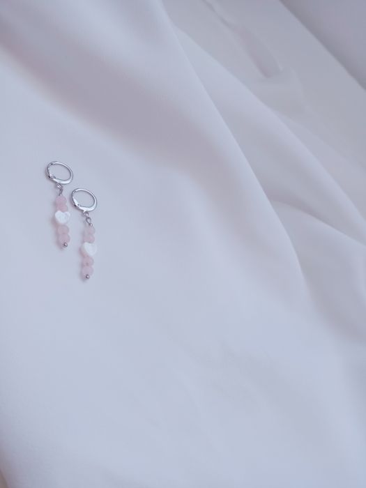 Kolczyki kwarc różowy serduszko masa perłowa bigle srebrne stal