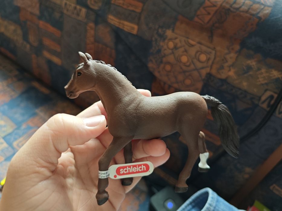 Лошадь оригинал Schleich