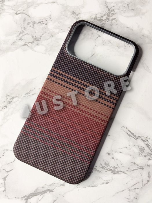 Чехол карбоновый на iPhone 17 Pro Max карбон кевлар арамид