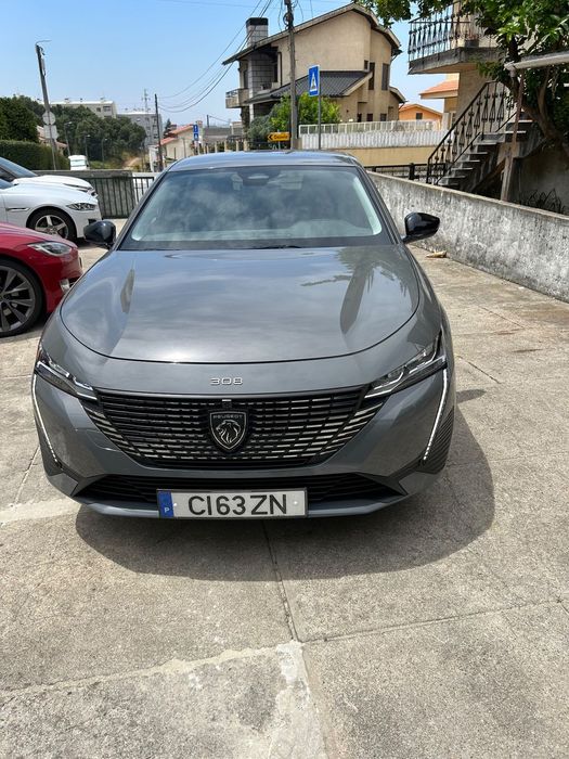 Peugeot e-308