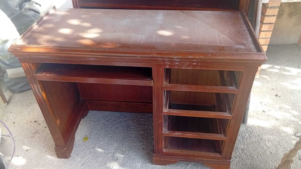 Moveis de casa antigos que já não são usados