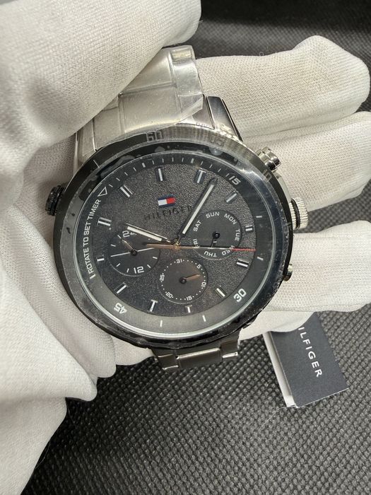 Наручні годинники Tommy Hilfiger