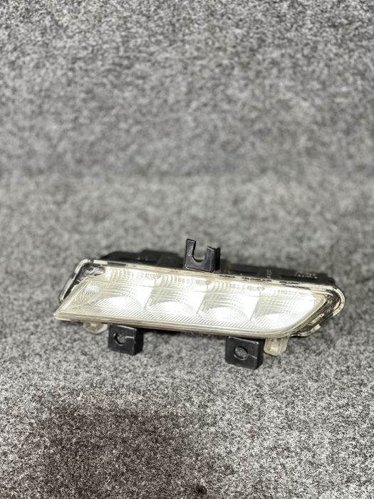 Luz de circulação diurna . Renault Clio IV