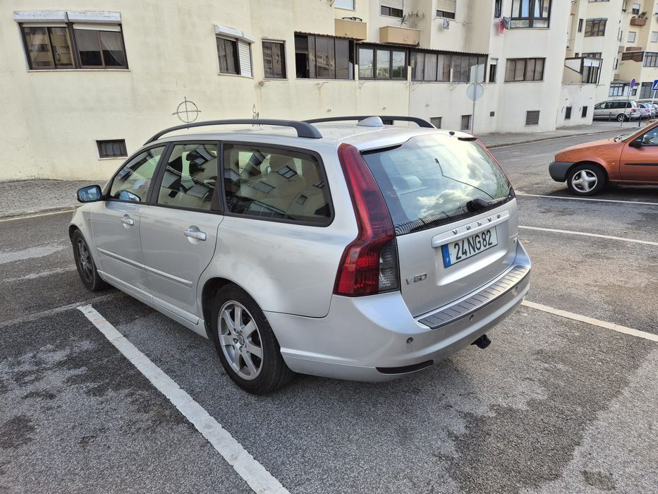 Volvo  V50  2009