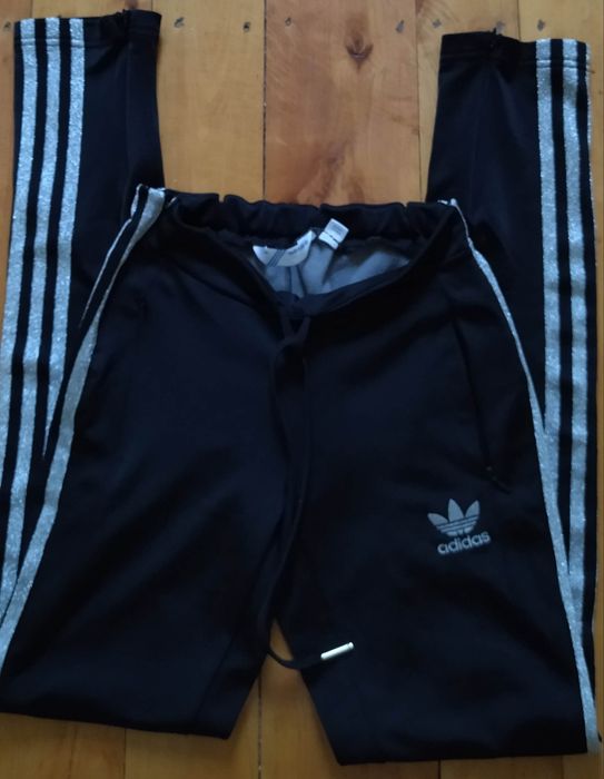 Продам жіночі спортивні штани adidas 36