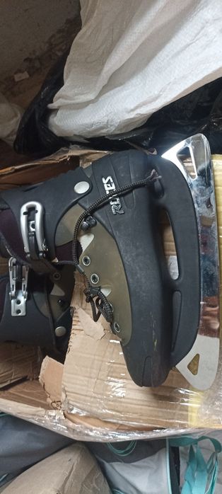 Ковзани, Коньки 45  розмір довжина стільки  290 мм