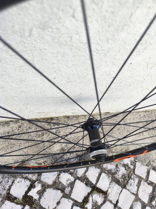 Jantes Shimano RS 100