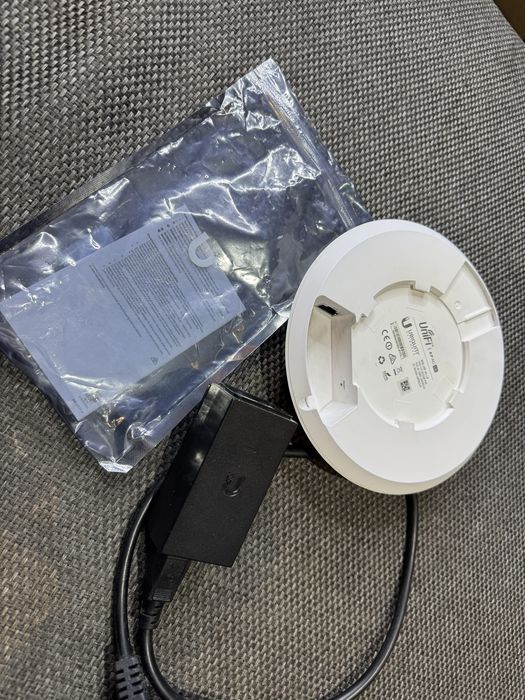 Access point Ubiquiti UniFi AP AC LR – Long Range zasilacz poe