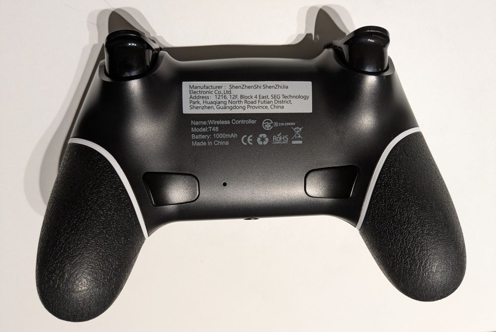 # PlayStation 4 (PS4) Slim 1Tb c/ fw 11.00 desbloqueada #