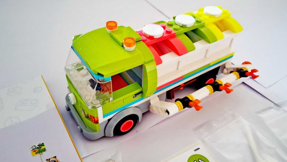 LEGO Friends 41712 Recycling Truck em peças novas semi montado