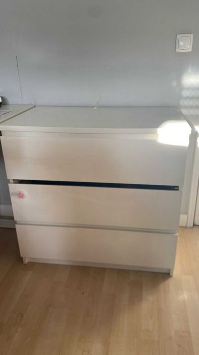 Comoda MALM Branca usada