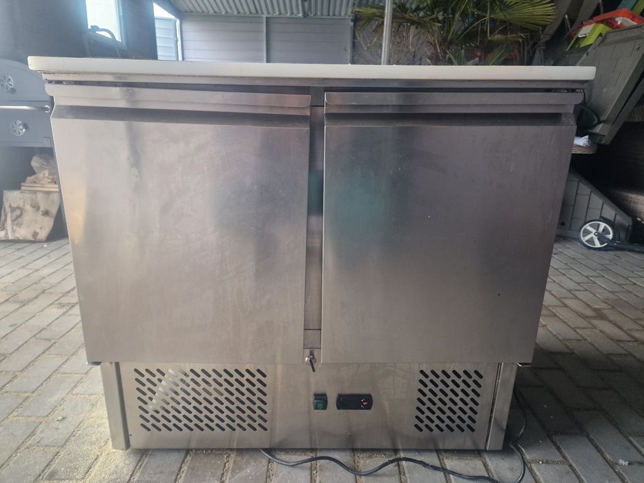 Stół chlodniczy sałatkowy