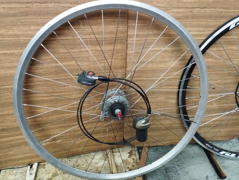 Колеса на планітарній втулці SRAM, SACHS, 3,5,7,Nexus7. .