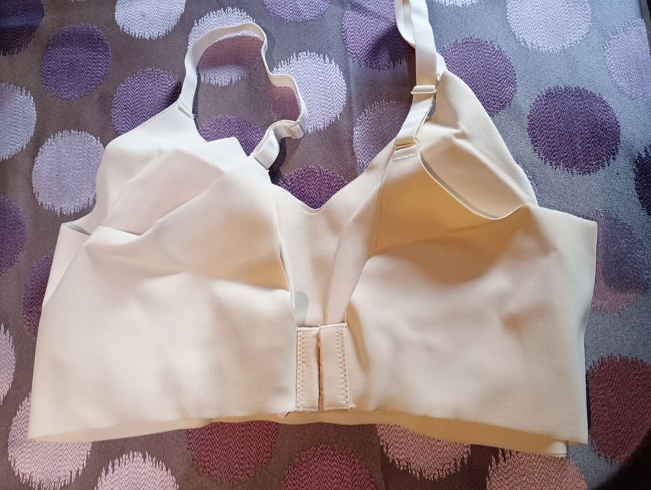 Biustonosz Avon XL