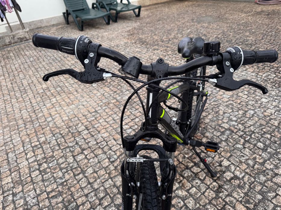 Bicicleta como nova! Quase nada de uso