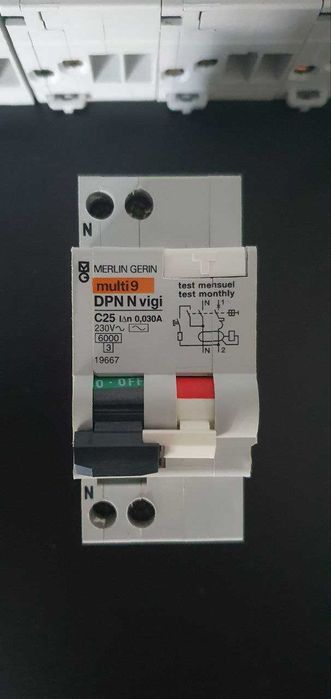 Диференційний автомат Schneider DPN multi 9 2p 25А 30мА 19667