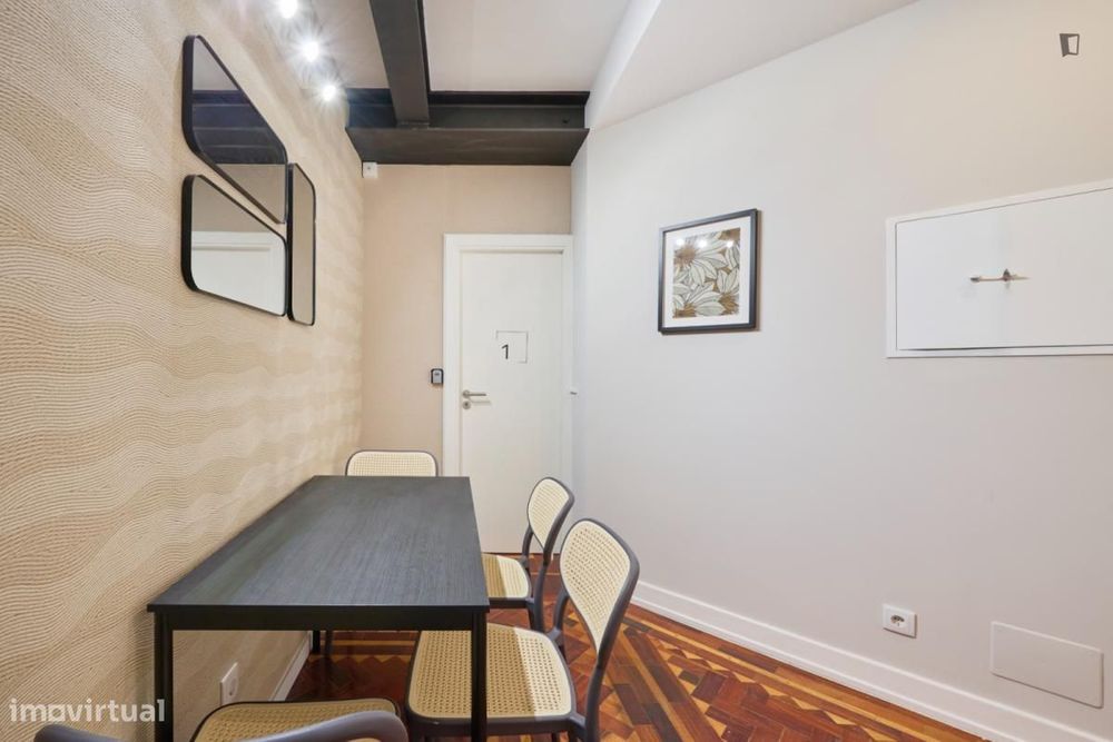 Quarto - localizado em Picoas Lisbon