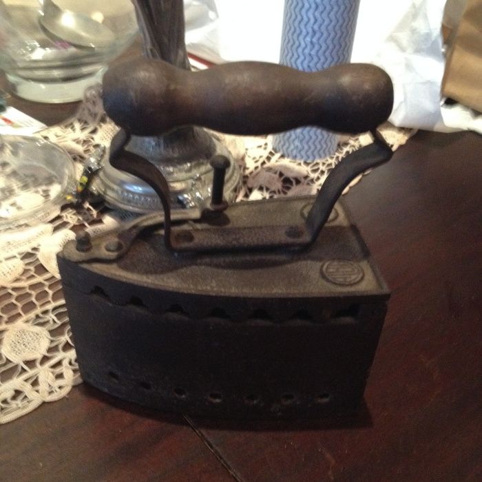 Ferro engomar antigo (vintage)