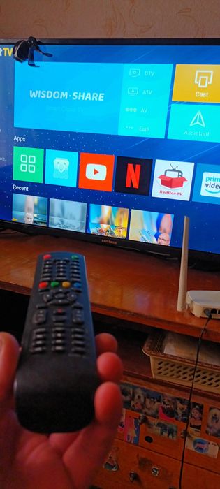 Samsung smart UHD TV 42