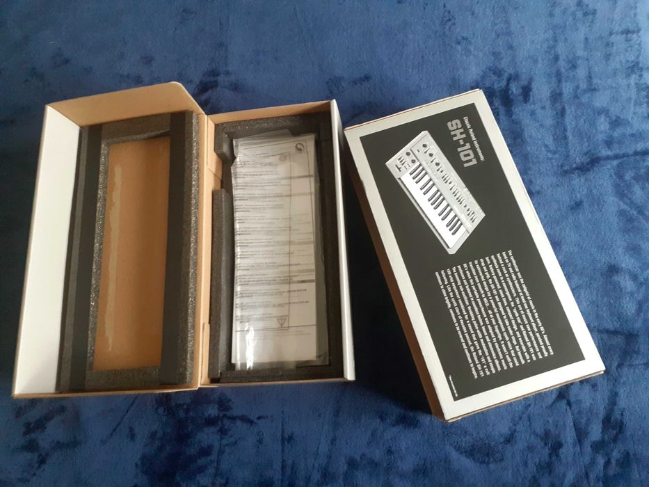 Roland sh01a, sintetizador