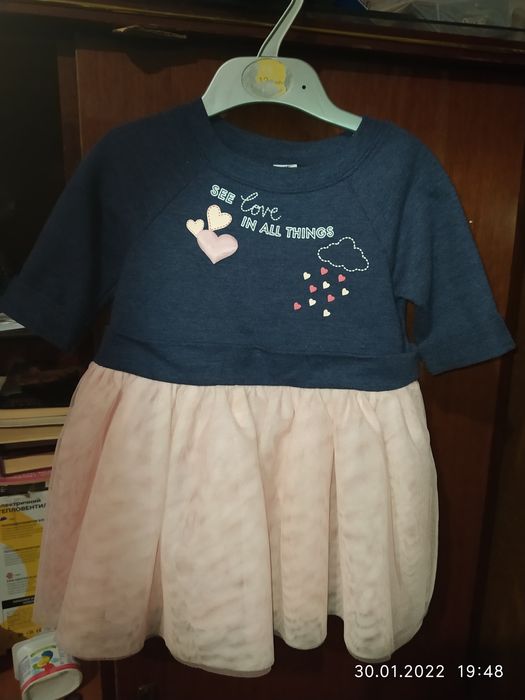 Платье нарядное на 1.5-2.5 года