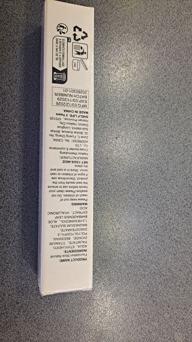 Podkład, kryjący krem w sztyfcie 13g