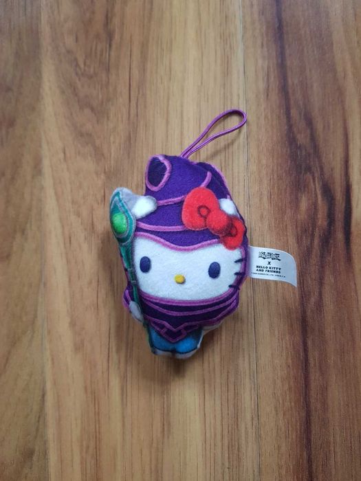 Hello Kitty Dark Magician Yugioh Yu-Gi-Oh McDonald Happy Meal Sanrio