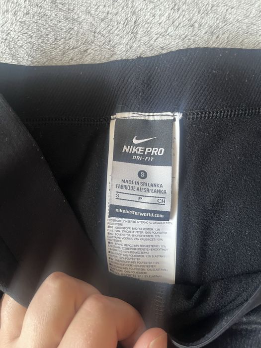 Легінси nike в стані нових розмір S