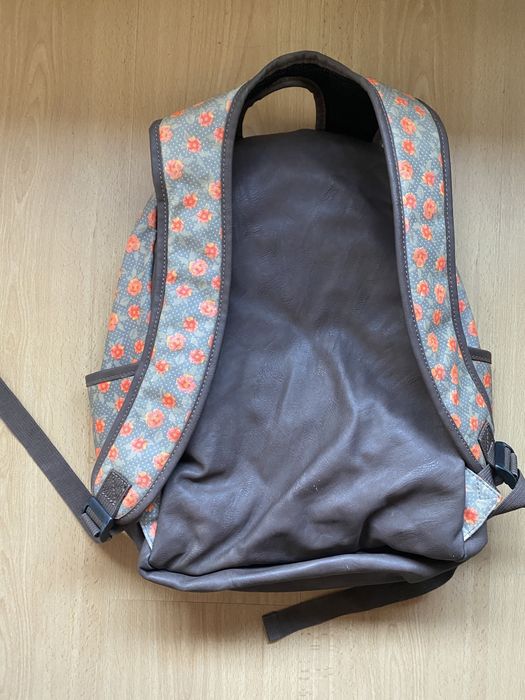 Mochila escolar deeply