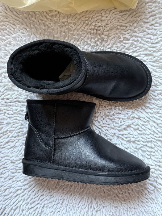 Угги женские кожаные