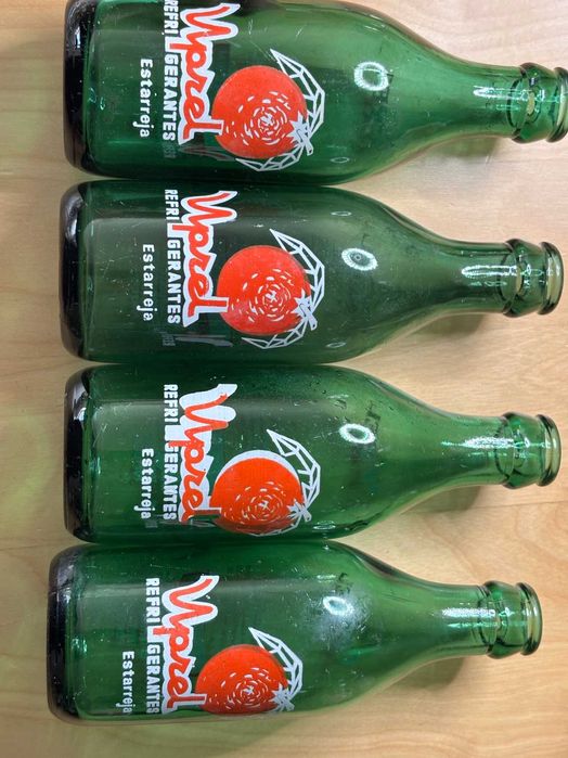 Garrafas pirogravadas antigas/vintage - Uprel