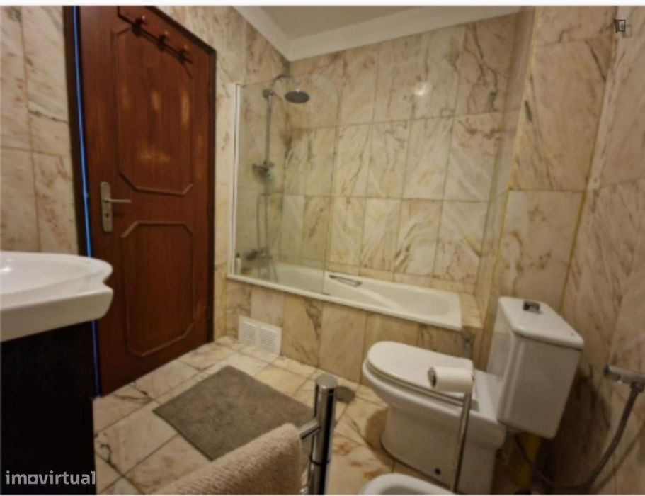 Quarto - localizado em Bonfim Porto
