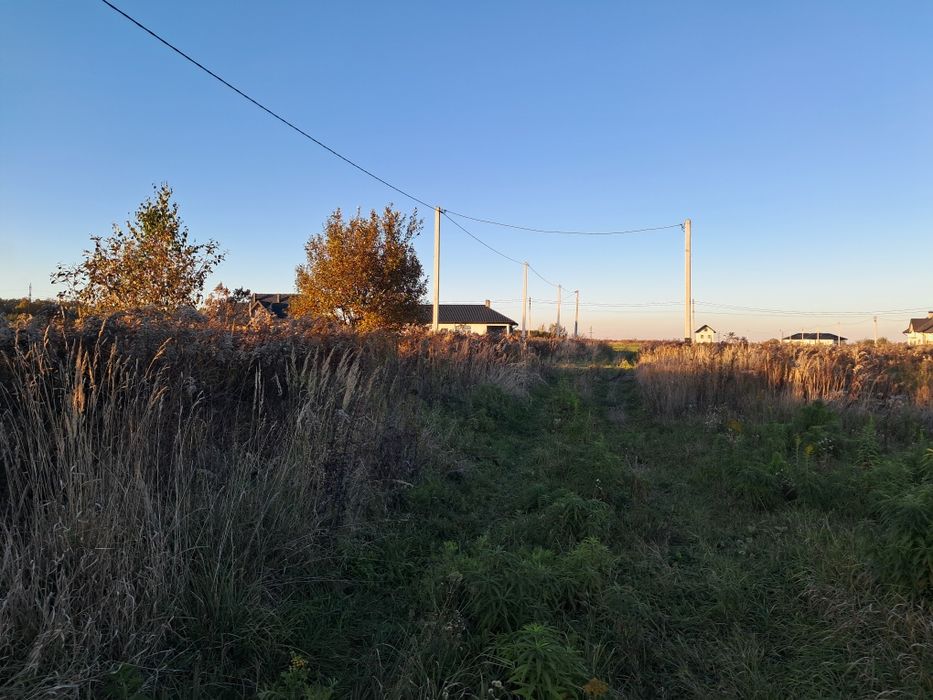 Продаж класної ділянки під забудову в Містках