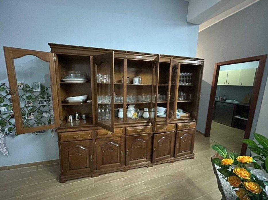 Móvel antigo para sala