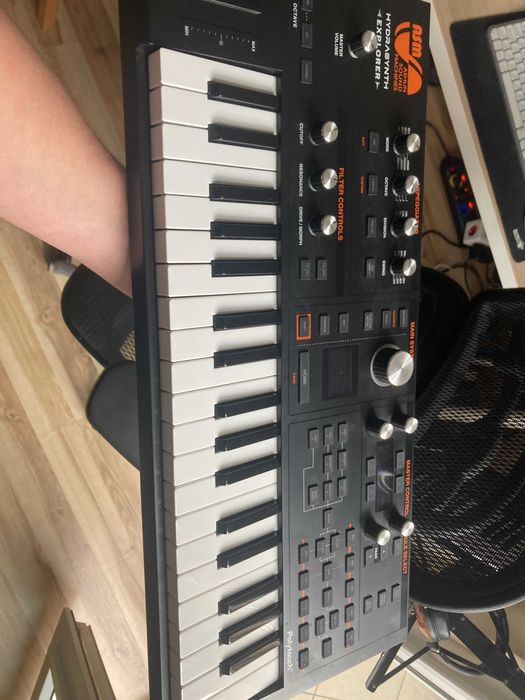 ASM Hydrasynth explorer syntezator