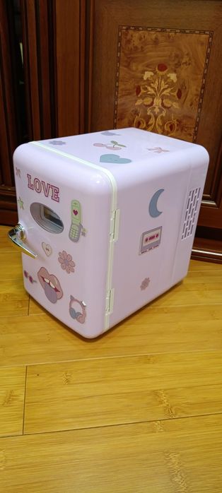 Холодильник для косметики