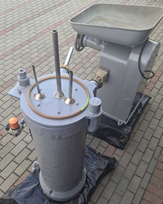 SPRZEDAM maszyny masarskie