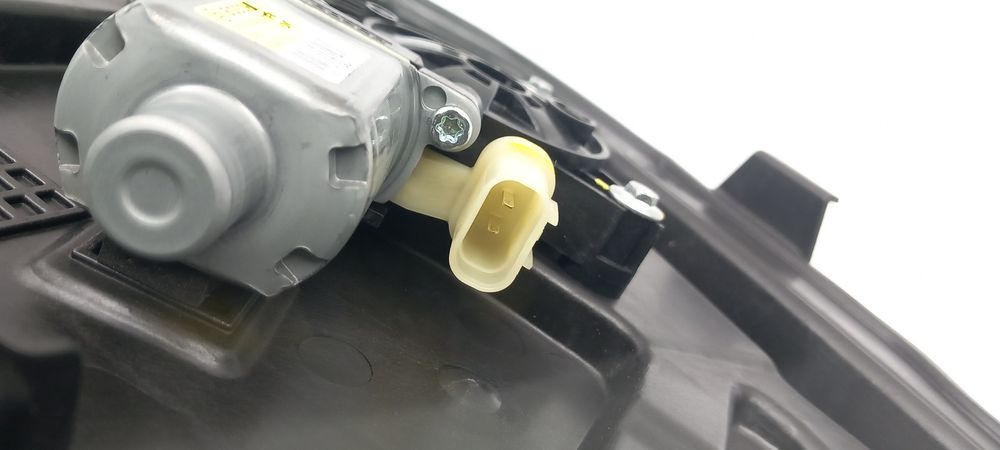 Elevador vidros frente direito KIA Ceed (CD)