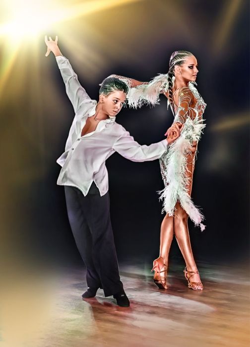 Сукня для Латиноамериканської програми Юніори