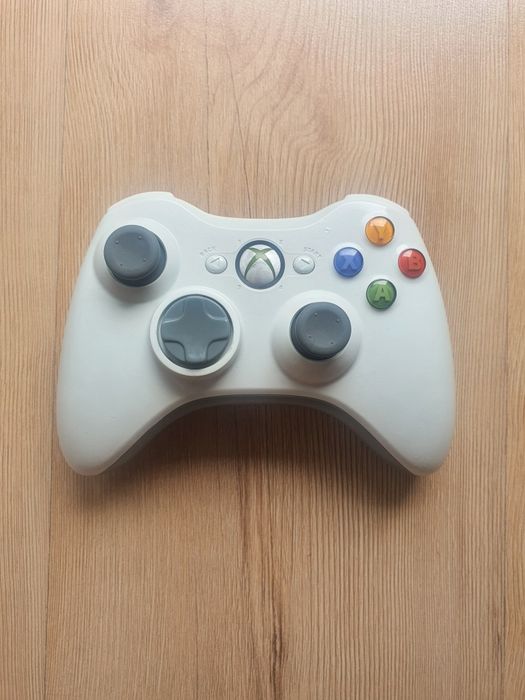 Xbox 360 kontroler z nowymi analogami Halla firmy Ginfull biały