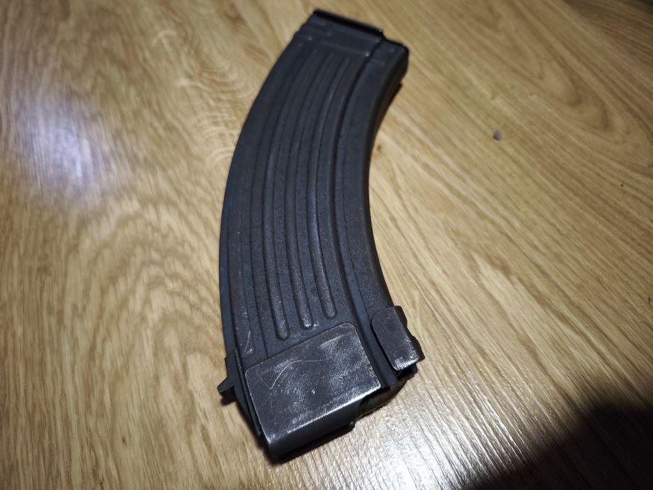 Magazynwk metalowy oksyd oryginalny  ak 47 akm akms 7.62x39 + 11 sztuk ćwiczebna