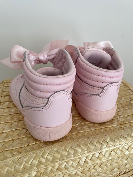 Sapatilhas rosa menina