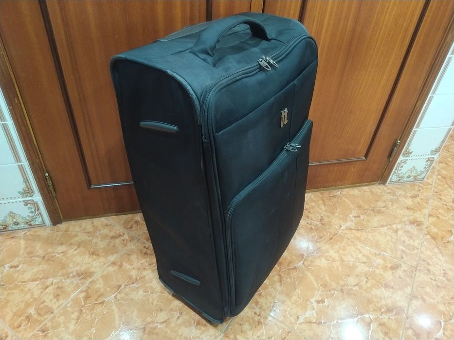 Mala malas de porão até 23 kg viagem casa quarto apartamento vivenda.