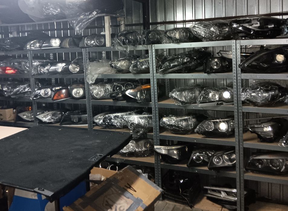 Regeneracja Naprawa lamp wymiana odbłyśników samochodowych