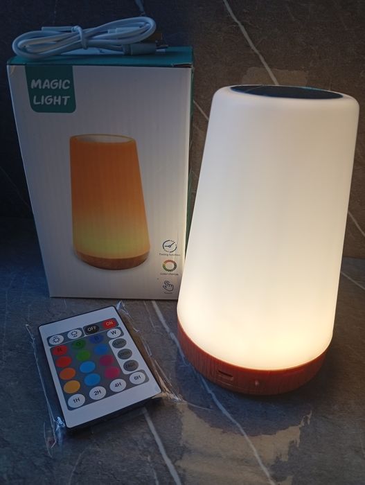 Нічник сенсорний новий