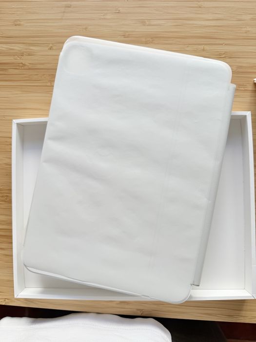 Capa ORIGINAL Apple com teclado