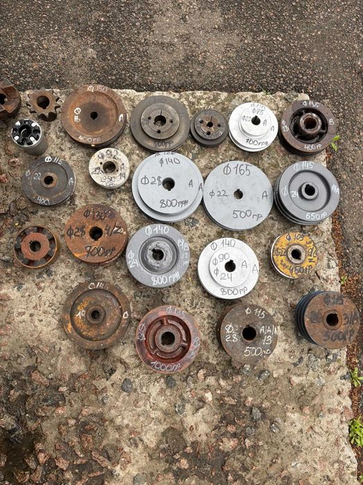 Шкив , тормозной барабан , муфта МУВП .